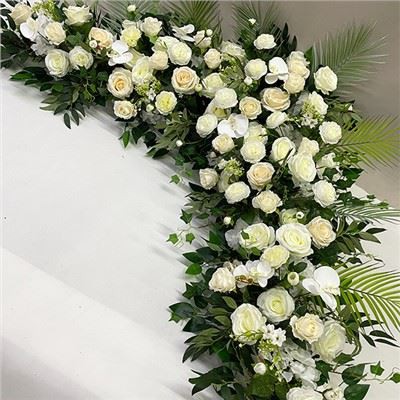 Arranjos simples de flores de altar