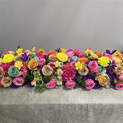 Caminho de mesa floral brilhante