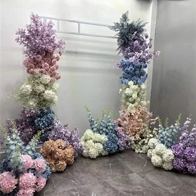 Arranjo de flores em cascata