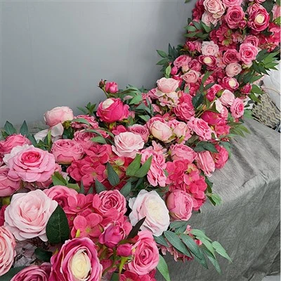 Arranjo de flores para recepção de casamento